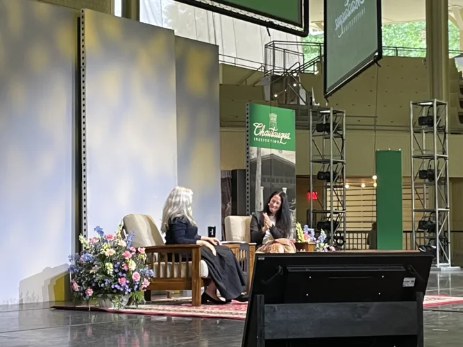 Natalie Merchant talks importance of art education for children in Chautauqua lecture